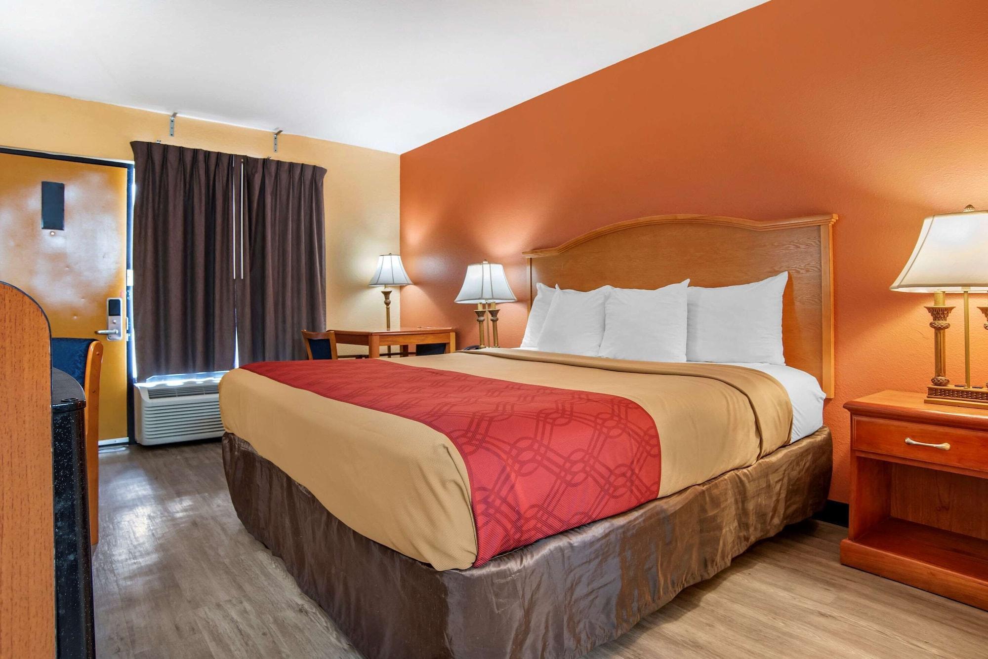 Econo Lodge Inn & Suites Evergreen Ngoại thất bức ảnh