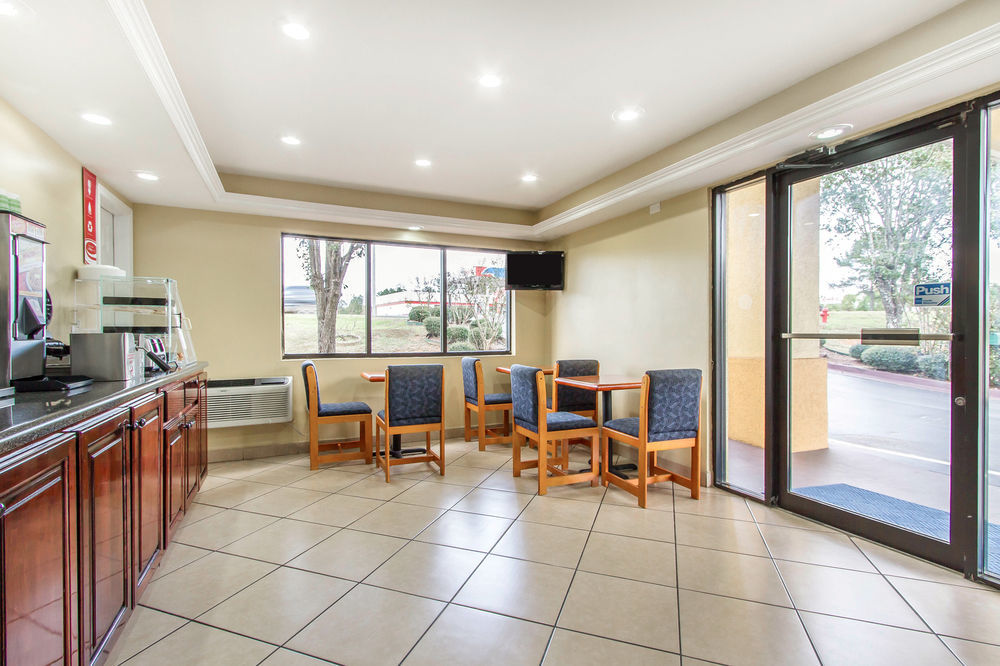 Econo Lodge Inn & Suites Evergreen Ngoại thất bức ảnh