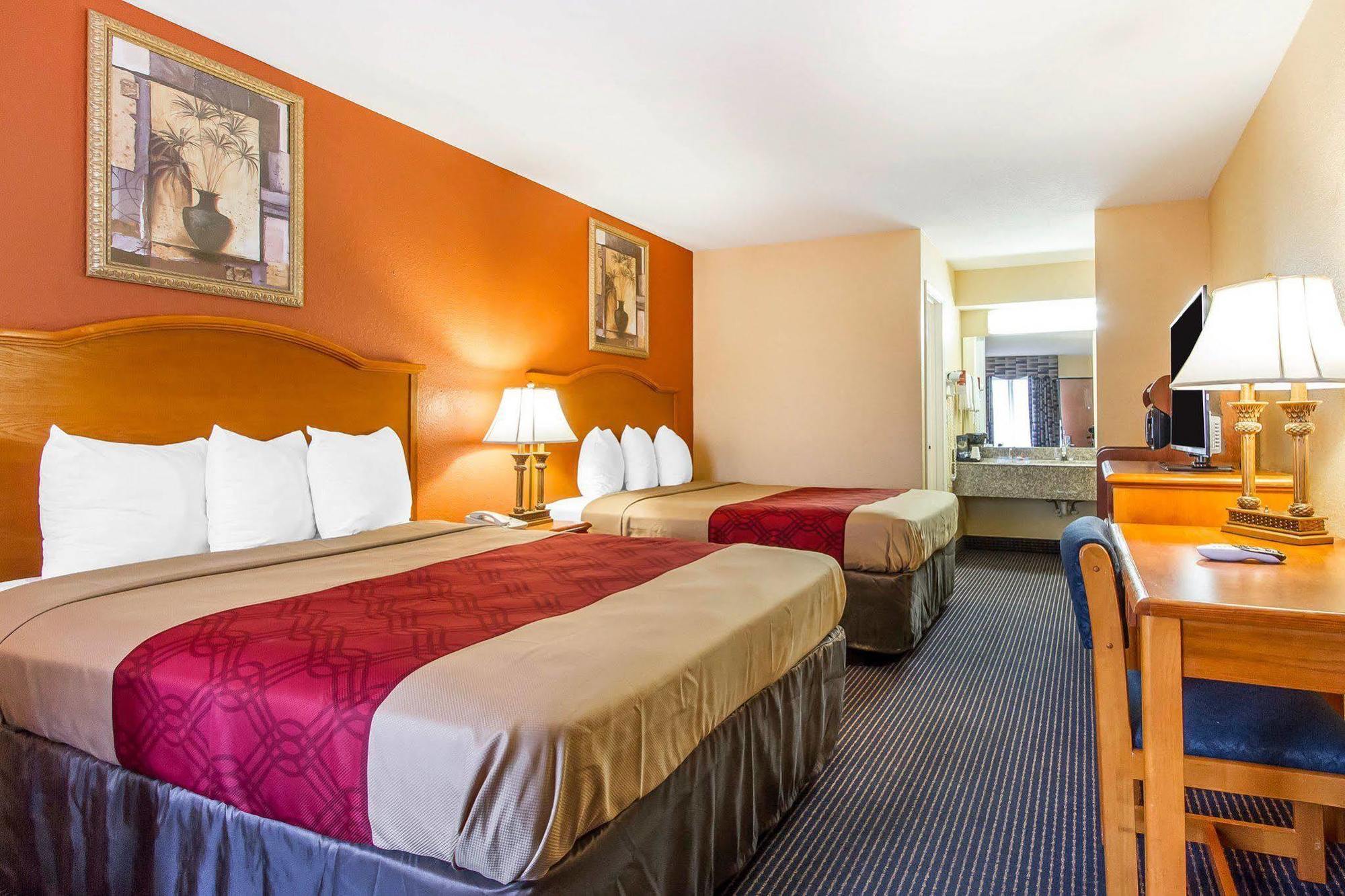 Econo Lodge Inn & Suites Evergreen Ngoại thất bức ảnh